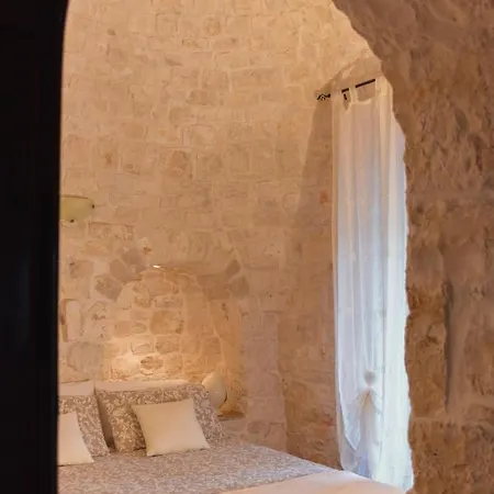 Masseria Montanaro * チステルニーノ