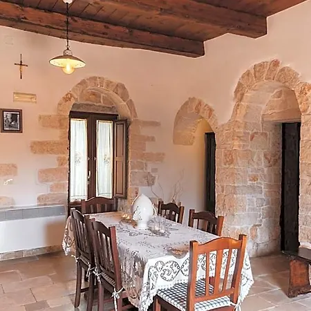 Masseria Montanaro Bed & Breakfast